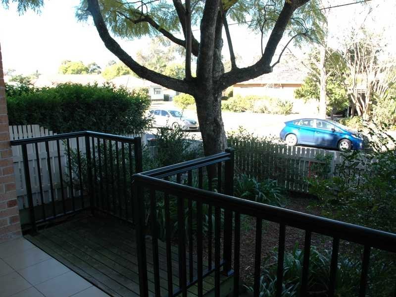 2/1 Barden Street, Northmead NSW 2152