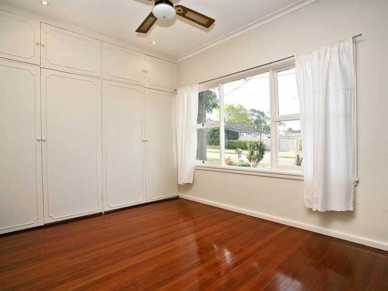 30 Sherwood Street, Northmead NSW 2152