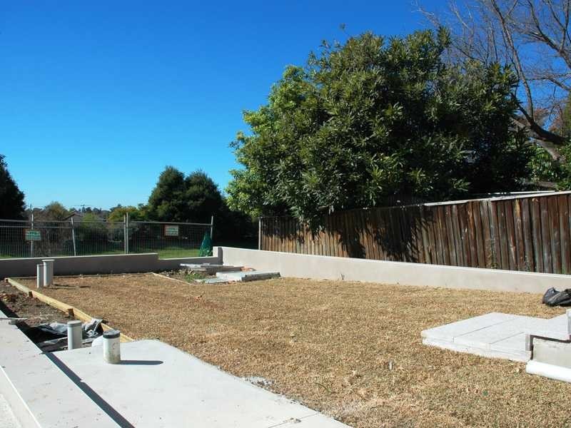 1 & 2/30 Hampden Road, South Wentworthville NSW 2145