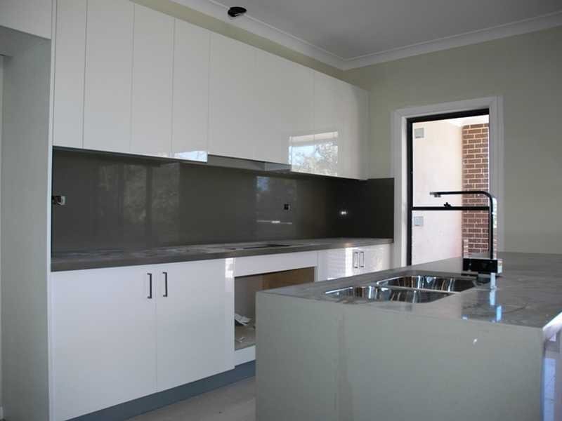 1 & 2/30 Hampden Road, South Wentworthville NSW 2145