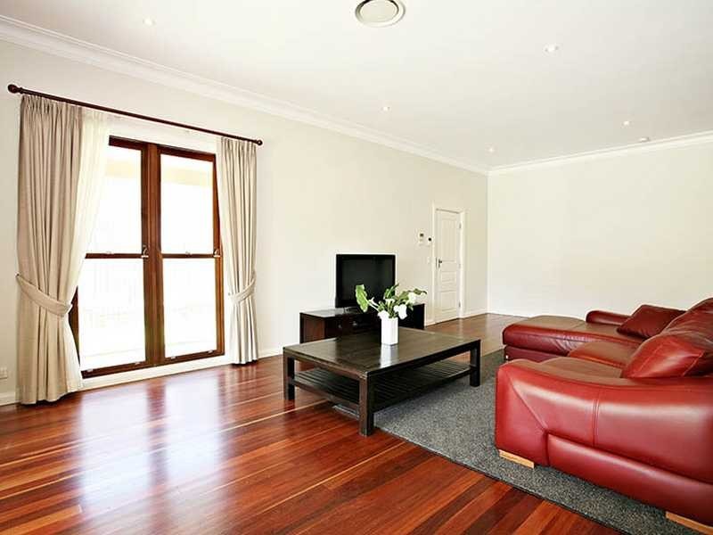 21 Thomas Street, Northmead NSW 2152