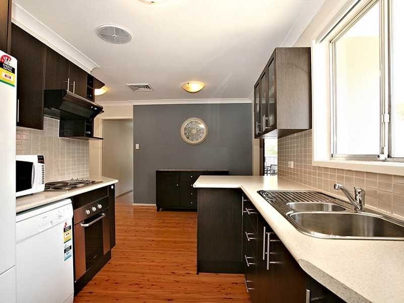 100 Reilleys Road, Winston Hills NSW 2153