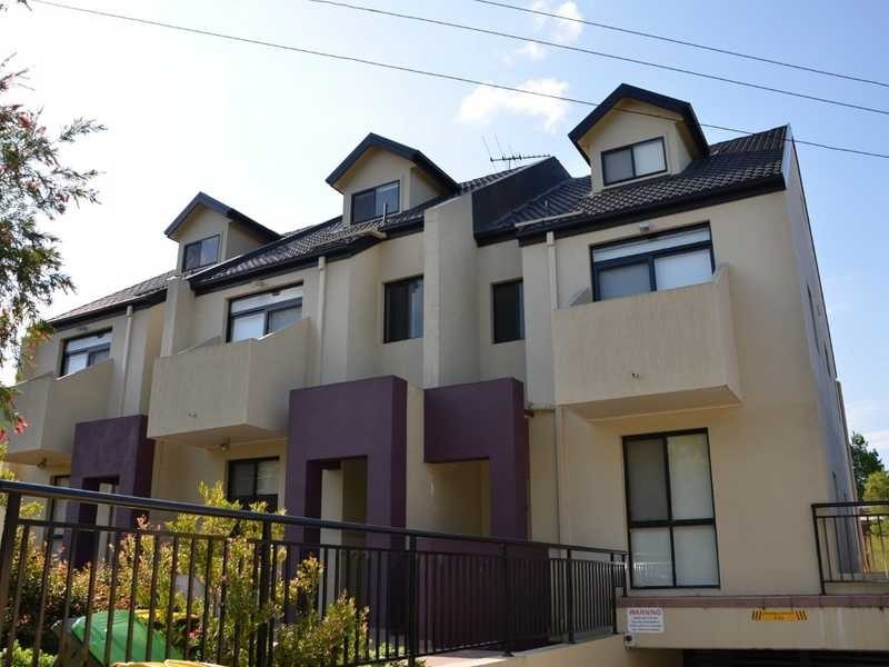 2/110 Albert Street East, North Parramatta NSW 2151