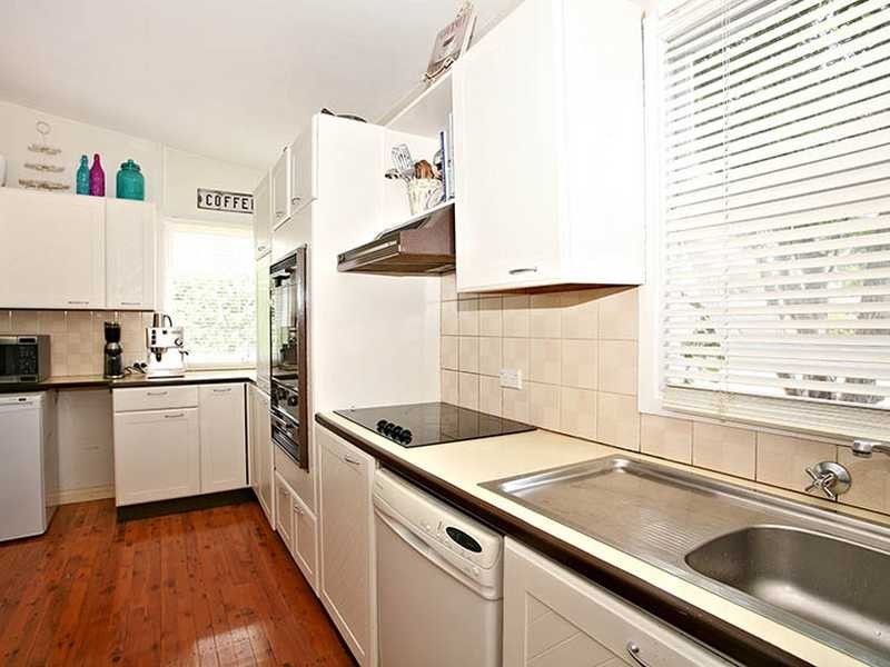 7 Lodge Avenue, Old Toongabbie NSW 2146