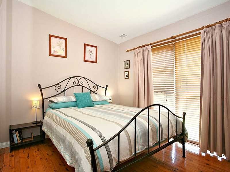 7 Lodge Avenue, Old Toongabbie NSW 2146