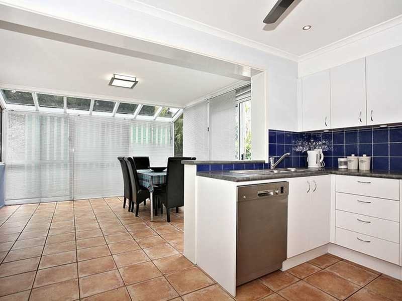 19 Lodge Avenue, Old Toongabbie NSW 2146