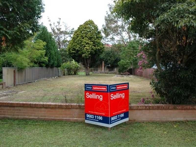 14 Whitehaven Road, Northmead NSW 2152