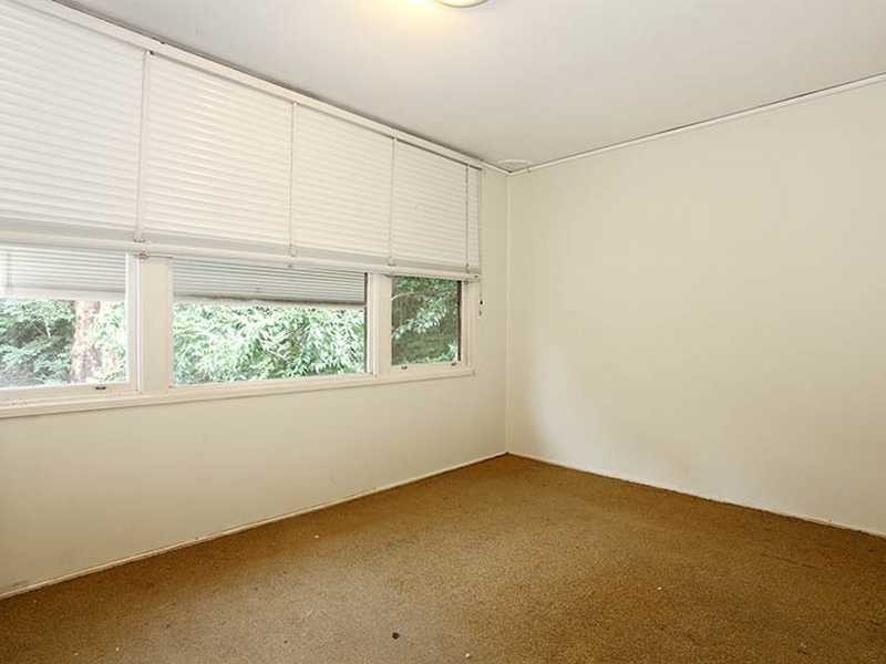 10 Forest Close, Northmead NSW 2152