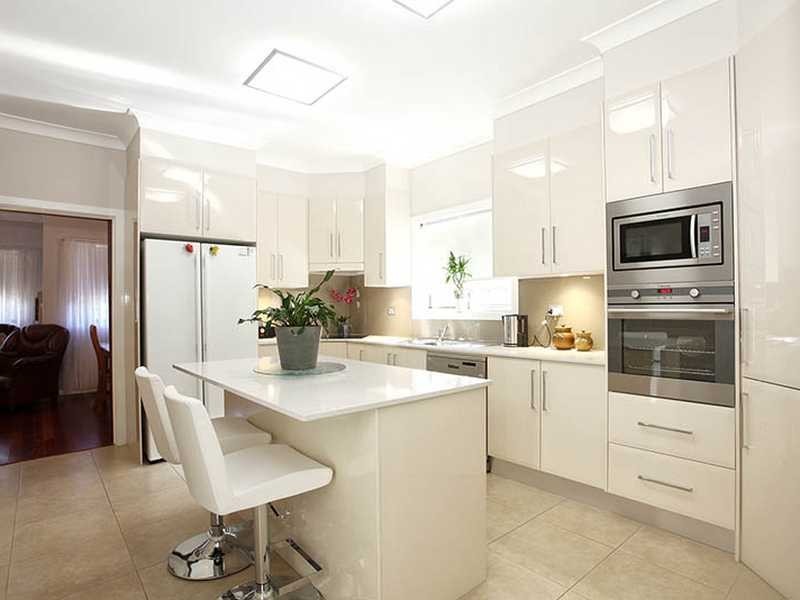 8 Eric Ave, Merrylands NSW 2160