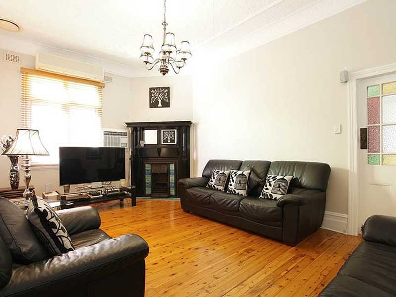 6 Hammers Road, Northmead NSW 2152