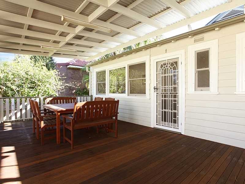 6 Hammers Road, Northmead NSW 2152