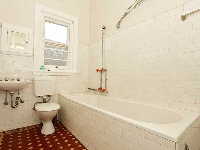 4 Hammers Road, Northmead NSW 2152