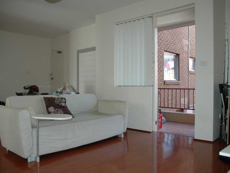 Unit/2/11-13 Station Street West, Harris Park NSW 2150