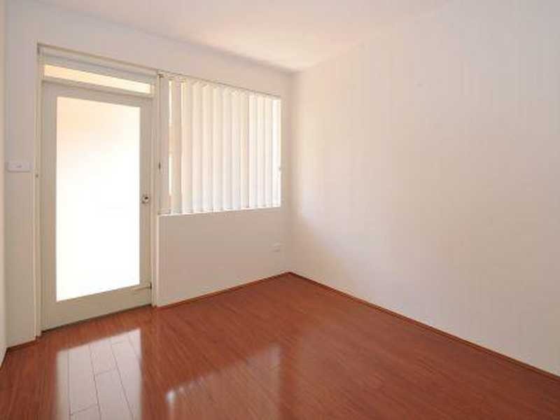 Unit/2/11-13 Station Street West, Harris Park NSW 2150