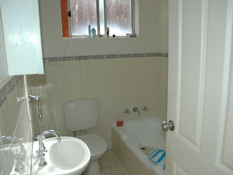 Unit/2/11-13 Station Street West, Harris Park NSW 2150