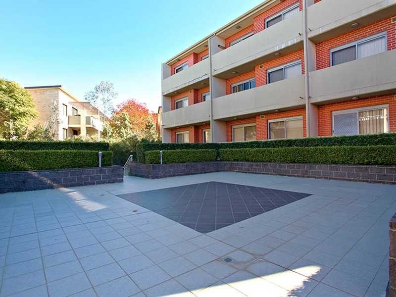 Unit/3/65-71 Beamish Road, Northmead NSW 2152