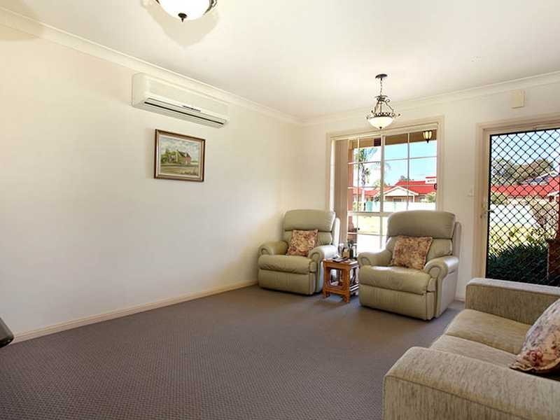 10/64 Ballandella Road, Toongabbie NSW 2146