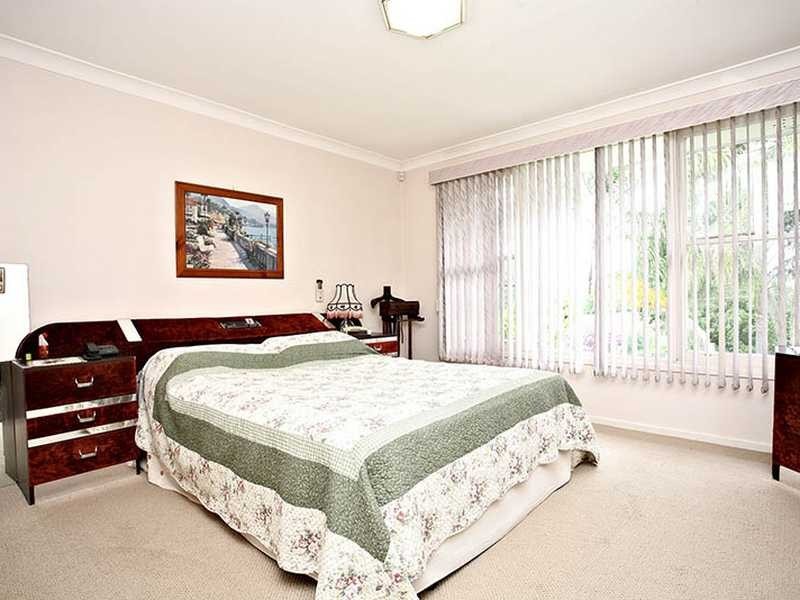 22 Lennox Street, Northmead NSW 2152