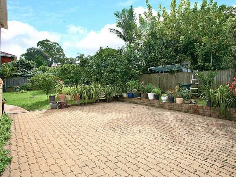 22 Lennox Street, Northmead NSW 2152