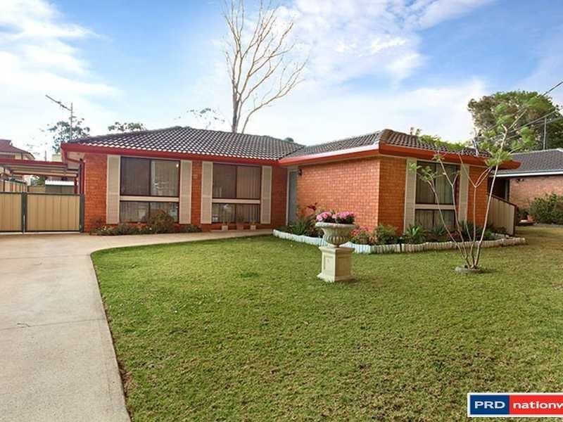 52 Orleans Crescent, Toongabbie NSW 2146