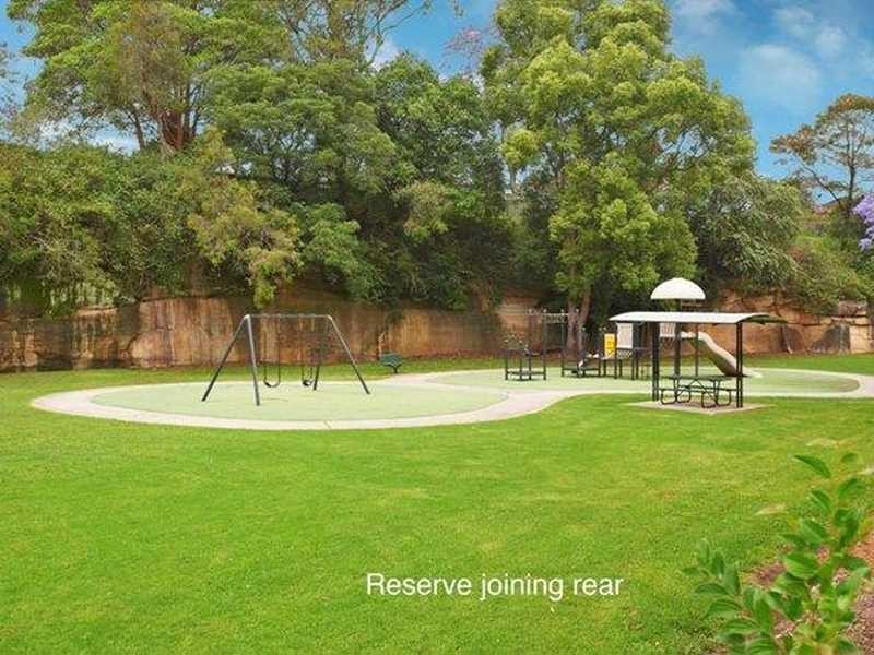 14 Whitehaven Road, Northmead NSW 2152