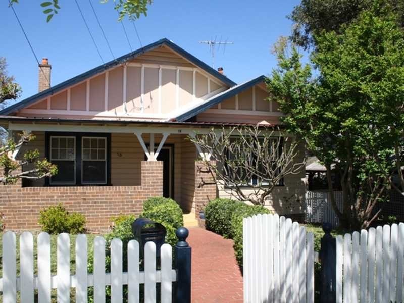 16 Lombard Street, Northmead NSW 2152