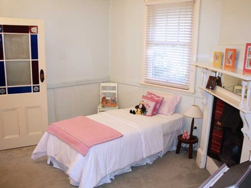 16 Lombard Street, Northmead NSW 2152