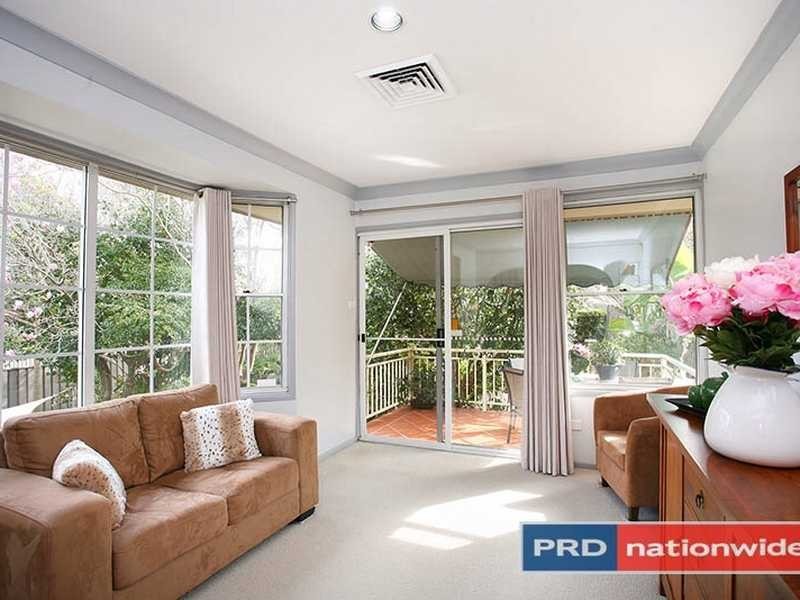 2 Naomi Street North, Baulkham Hills NSW 2153