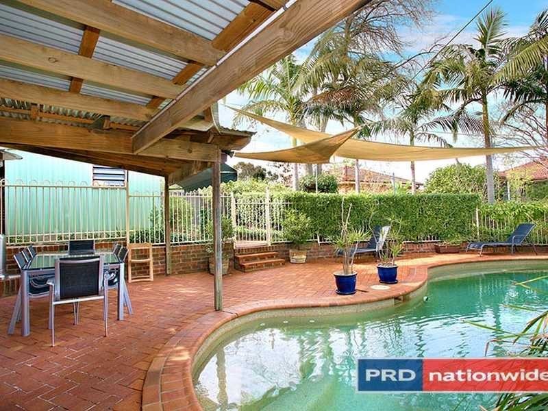2 Naomi Street North, Baulkham Hills NSW 2153