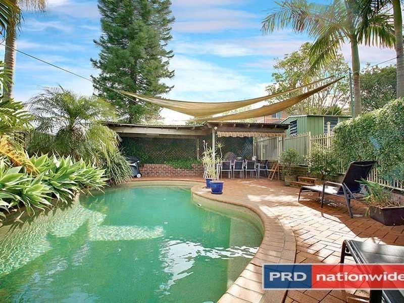 2 Naomi Street North, Baulkham Hills NSW 2153