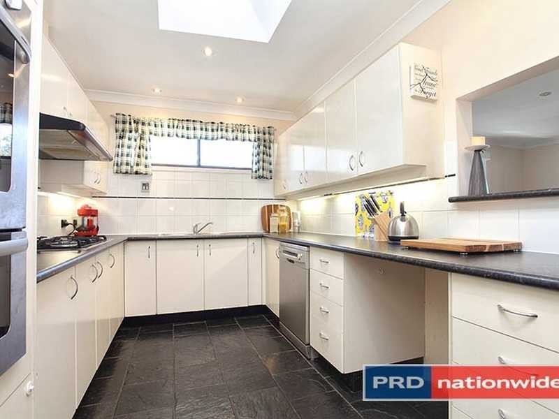 19 Selkirk Street, Winston Hills NSW 2153