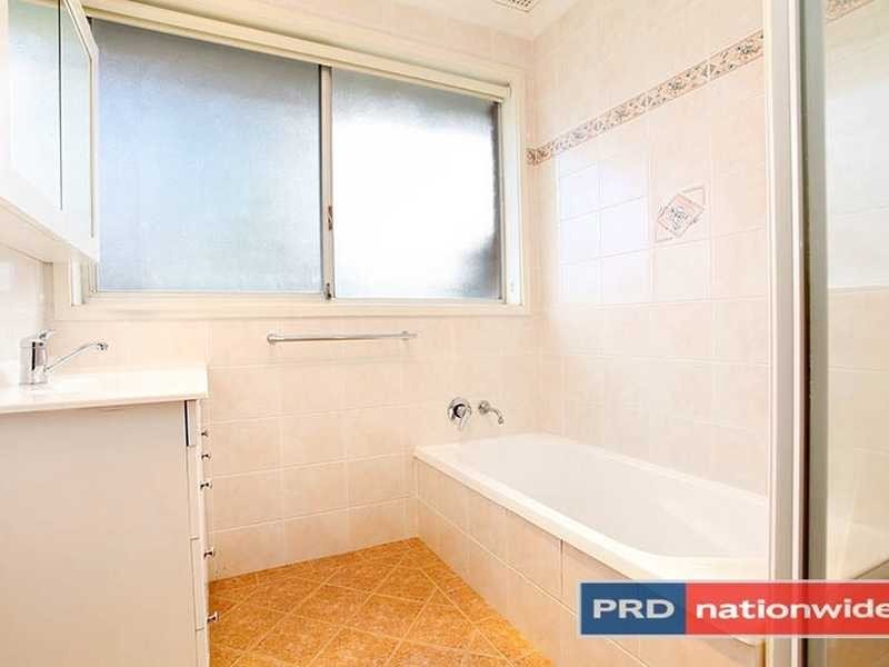 16 Melbourne Road, Winston Hills NSW 2153