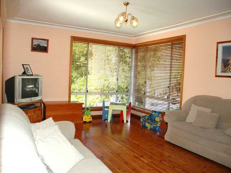 2 Winton Avenue, Northmead NSW 2152