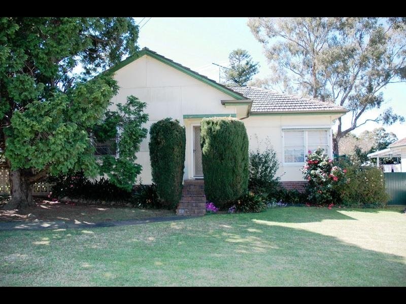 19 Bevan Street, Northmead NSW 2152