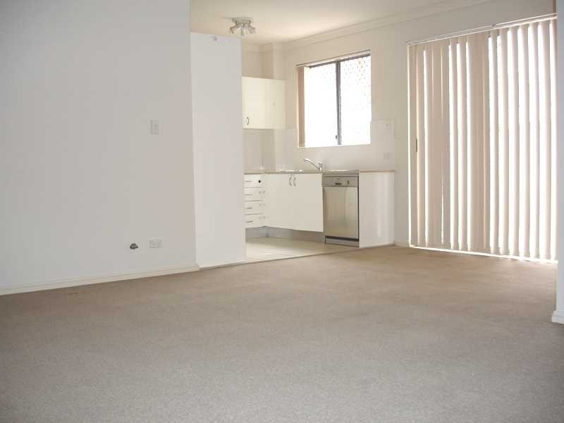 Unit 1/178-182 Bridge Road, Westmead NSW 2145