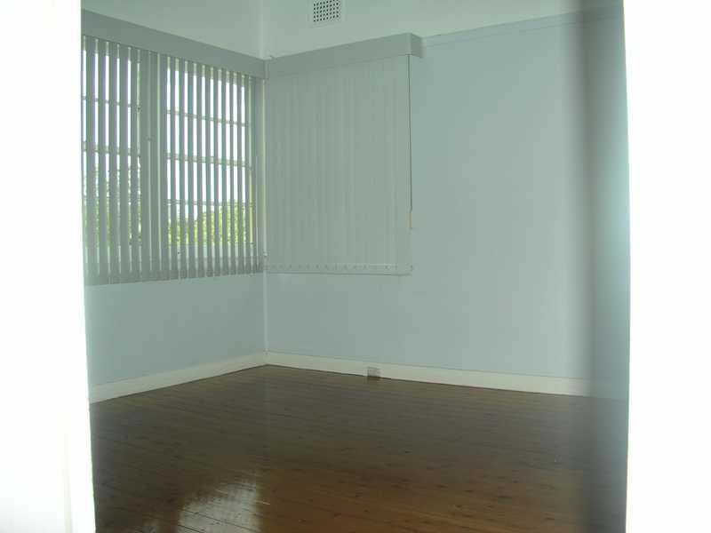 15 Balfour Street, Northmead NSW 2152