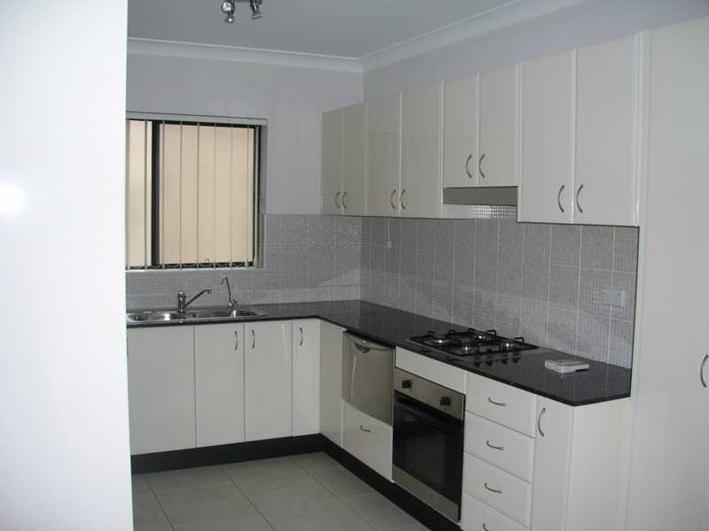 8/18-22 Campbell Street, Northmead NSW 2152