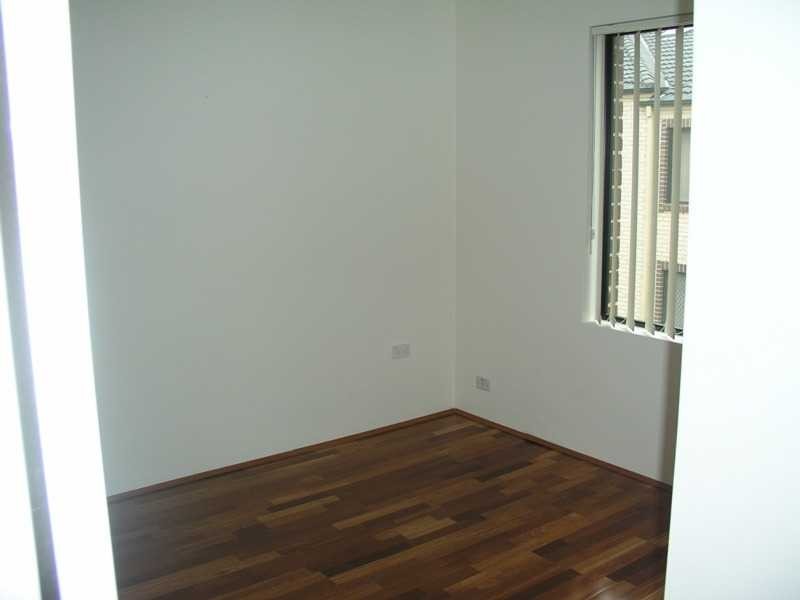 8/18-22 Campbell Street, Northmead NSW 2152