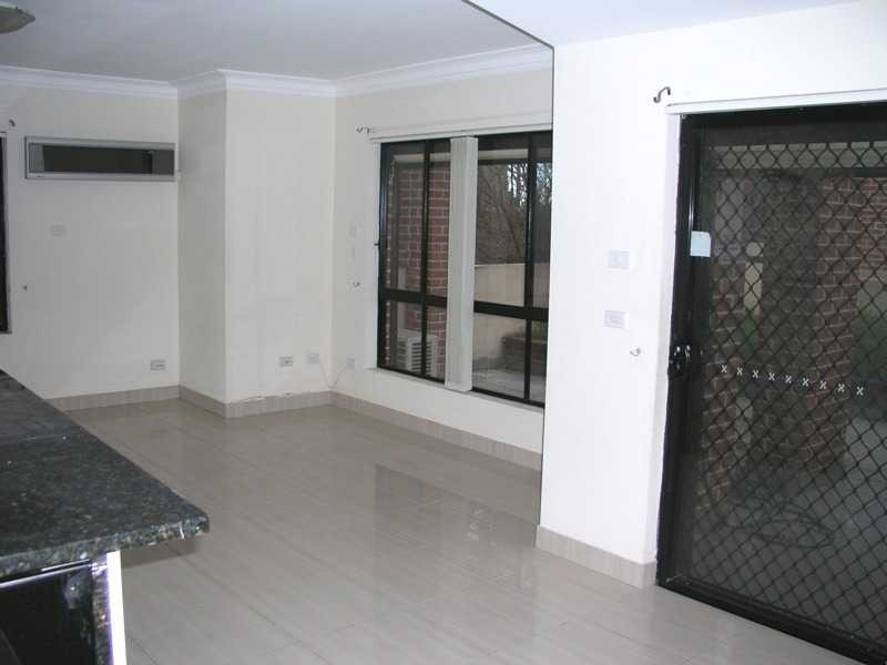 1/3-7 Windermere Avenue, Northmead NSW 2152