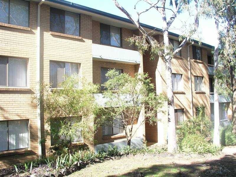 5/2-4 Tiara Place, Granville NSW 2142