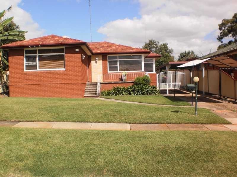 42 Apple Street, Constitution Hill NSW 2145