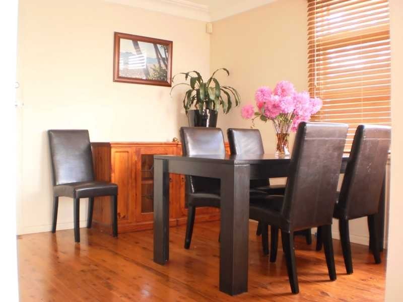 42 Apple Street, Constitution Hill NSW 2145