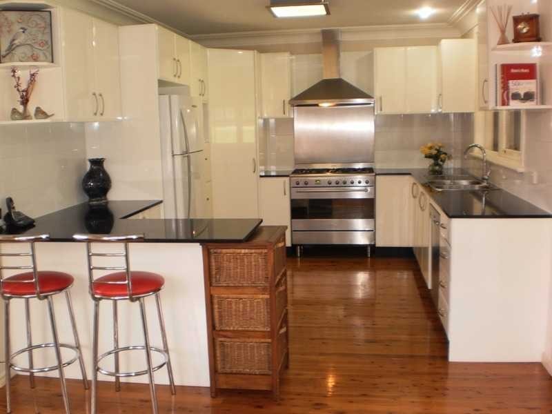 42 Apple Street, Constitution Hill NSW 2145