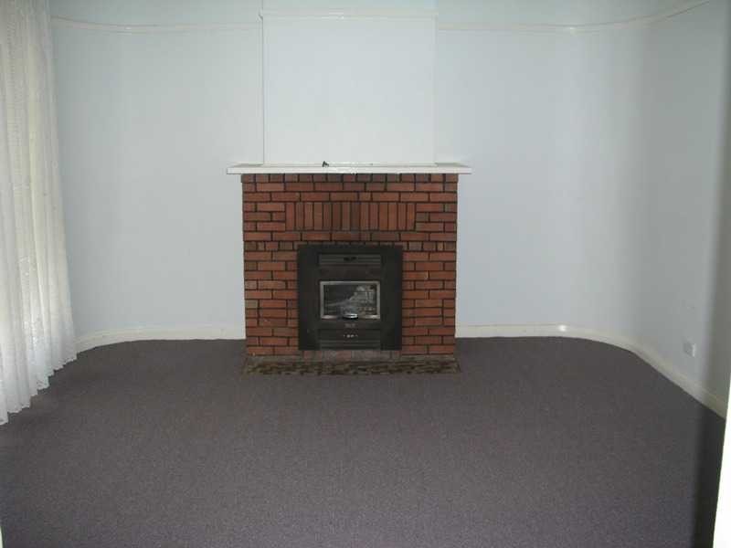 2 Hemsworth Avenue, Northmead NSW 2152