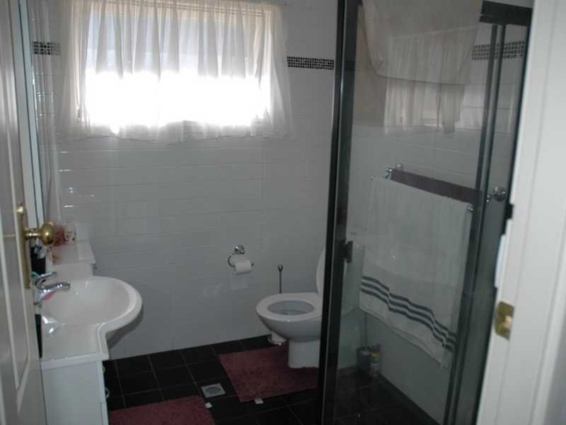 34 Lodge Avenue, Old Toongabbie NSW 2146