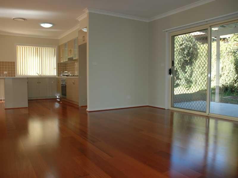 16 Brett Avenue, Constitution Hill NSW 2145