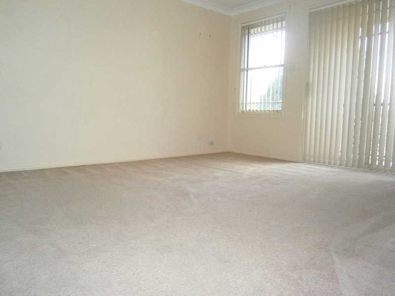 2/211 Windsor Road, Northmead NSW 2152