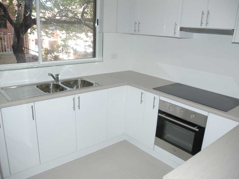 2/2 Allen Street, Harris Park NSW 2150