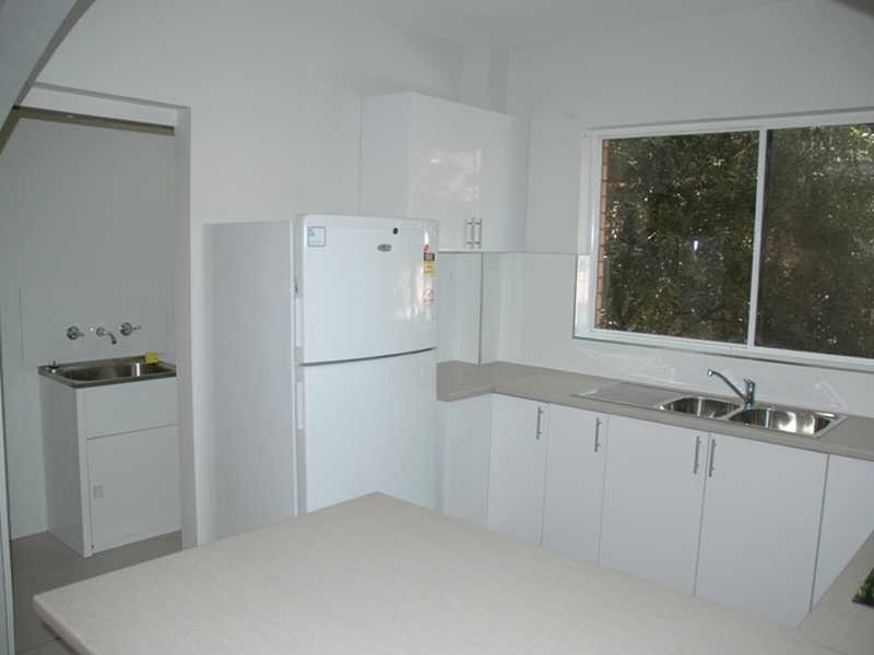 2/2 Allen Street, Harris Park NSW 2150