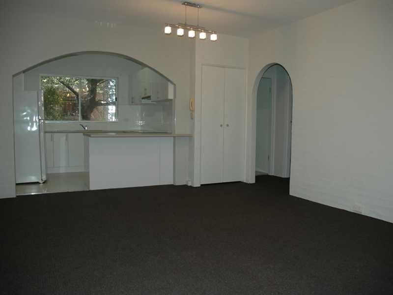 2/2 Allen Street, Harris Park NSW 2150